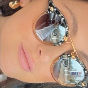 Krewe STL II Plume to Champagne Sunglasses